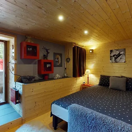 Authentic Chalet Full Of Charm, 5min. From Anzere *